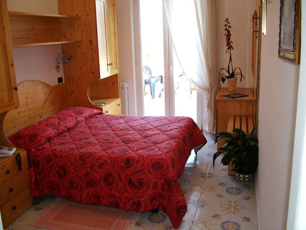 Hotel Giardino Delle Ninfe E La Fenice Ischia Exterior photo